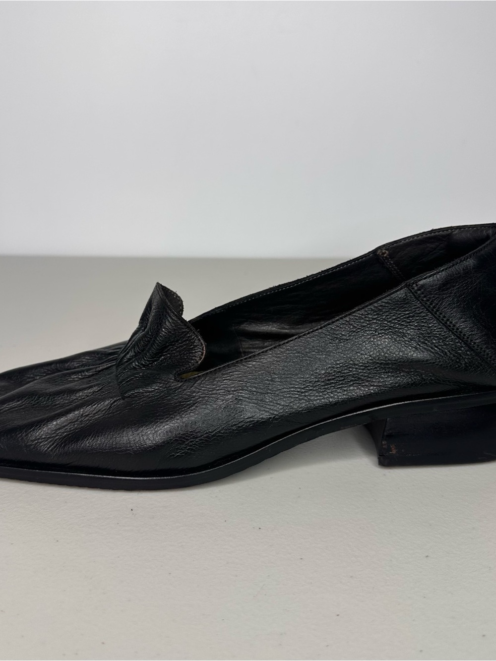 Outer Shoes Black Leather Ruched Pumps Size 38 US 9